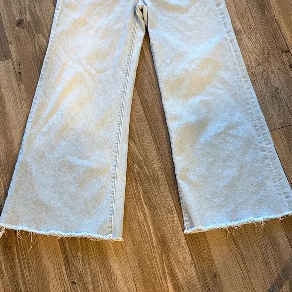 MOTHER The Cowabunga High-Rise Flare JeansLight WashSize 27